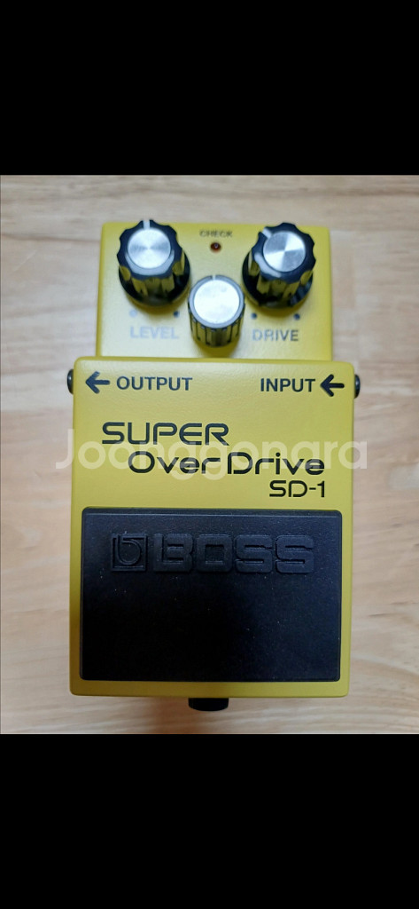 BOSS SD-1 Super Over Drive--0