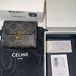 셀린느 트리옹프 플랩 지갑