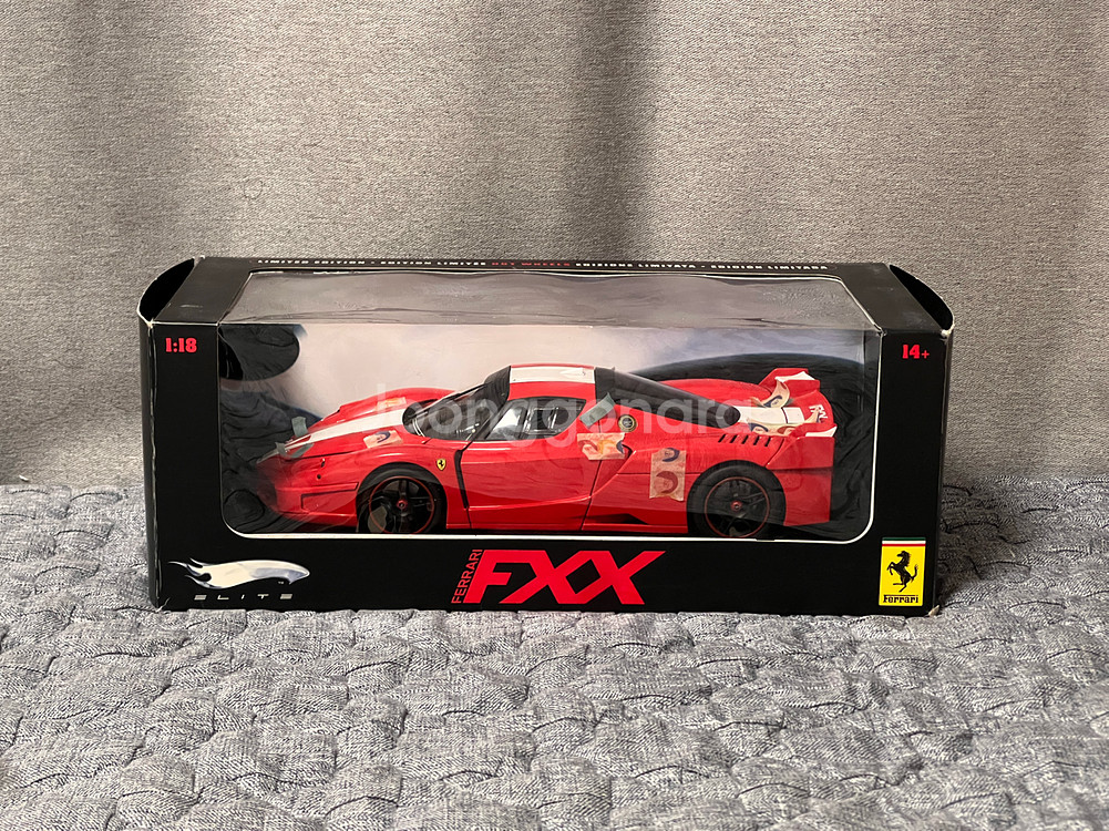 핫휠 엘리트 페라리 FXX 1:18--0