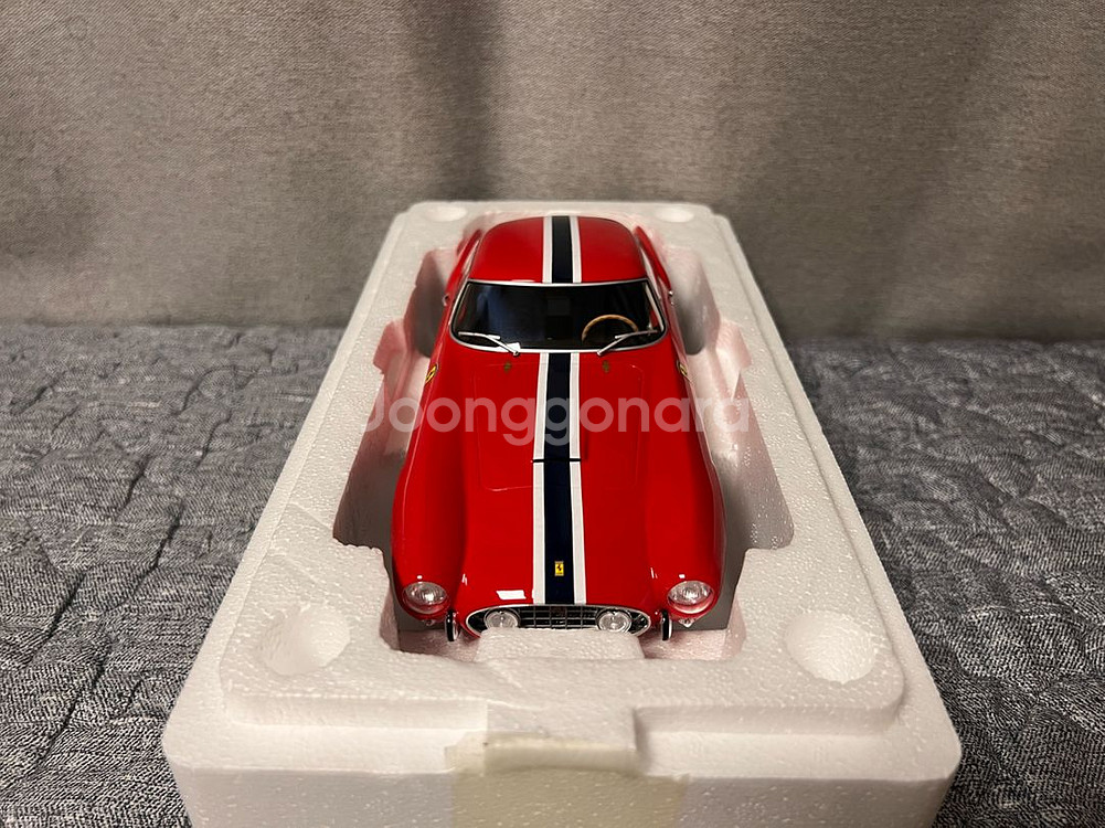 CMR 페라리 250 GT LWB 1:18--2