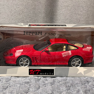 UT모델 페라리 F550 마라넬로 1:18