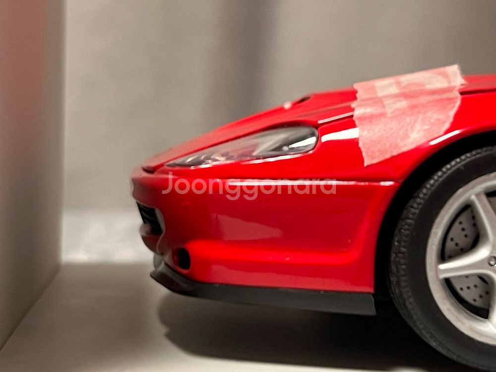 UT모델 페라리 F550 마라넬로 1:18--1