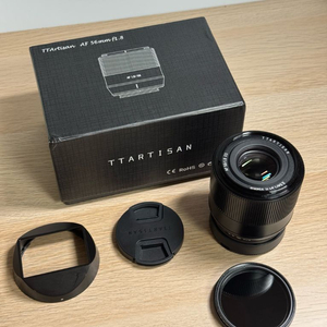 티티아티산 56mm f1.8 소니