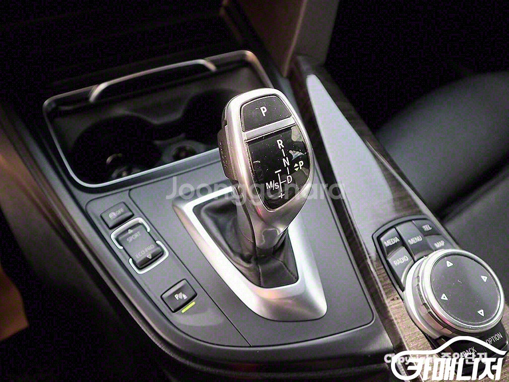 [BMW]3시리즈 (F30) 320i M 스포츠 (5인--4
