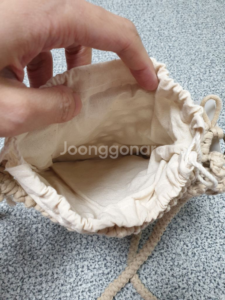 (새상품) 여성스런 베이지 뜨개 가방--3