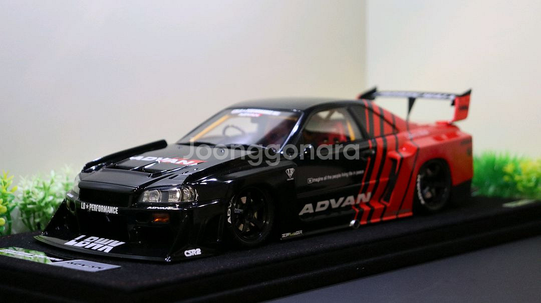 이노18 GTR LBWK 다이캐스트 오토아트 1:18--2