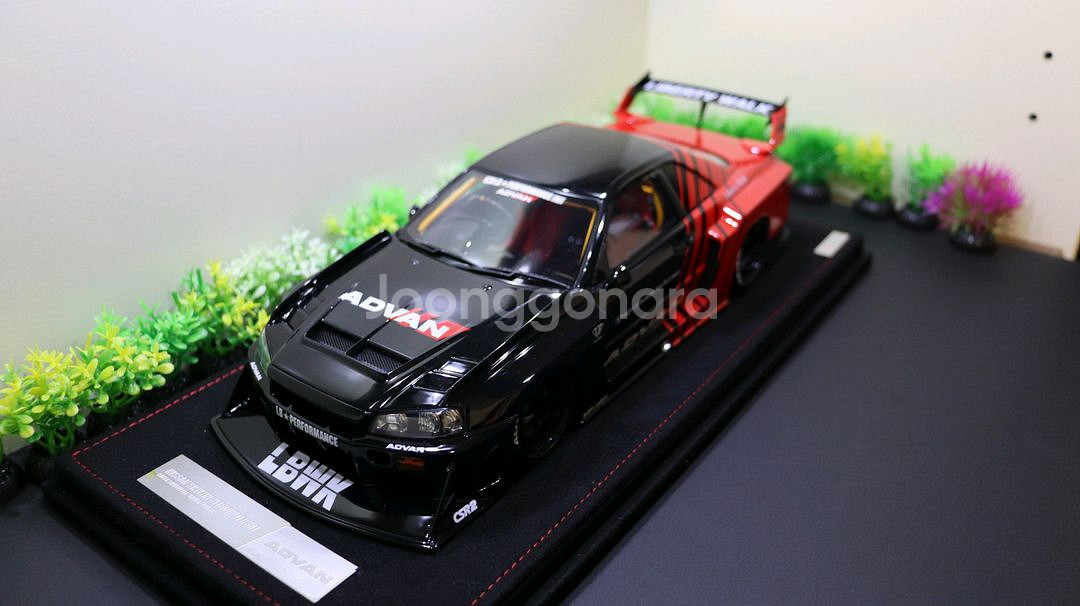 이노18 GTR LBWK 다이캐스트 오토아트 1:18--8