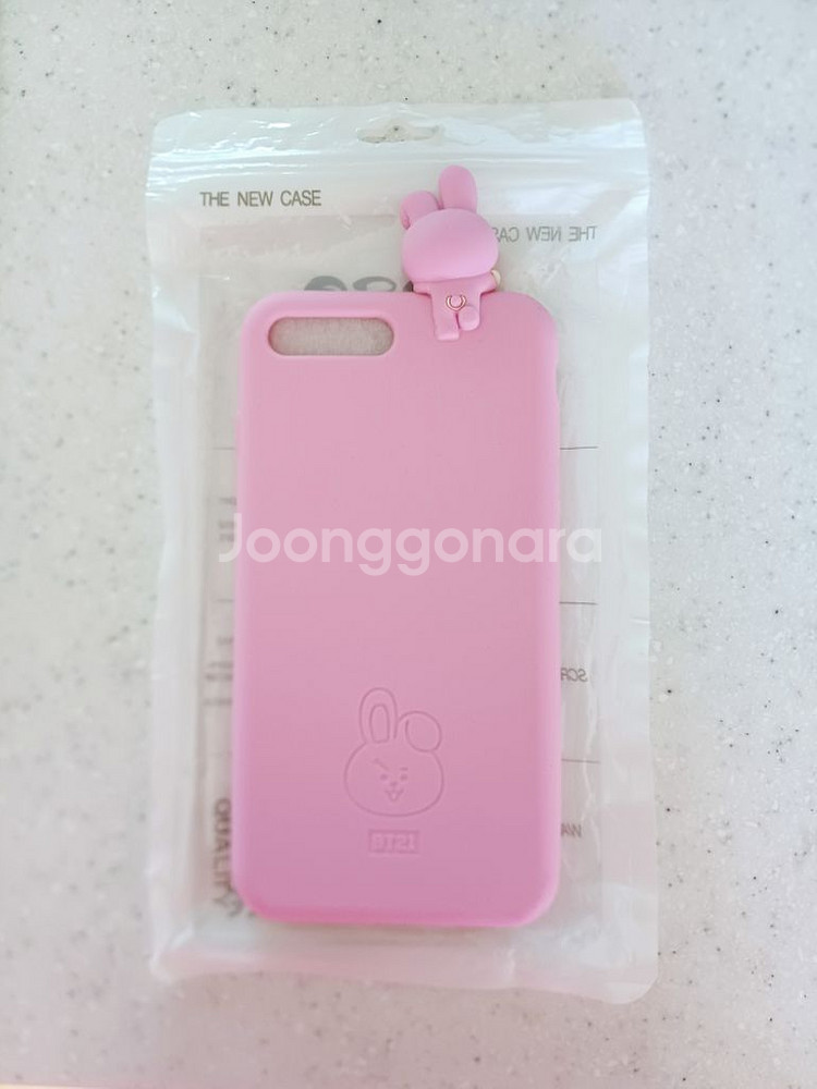 BT21 COOKY 아이폰7/8+ 폰케이스 8천원--0