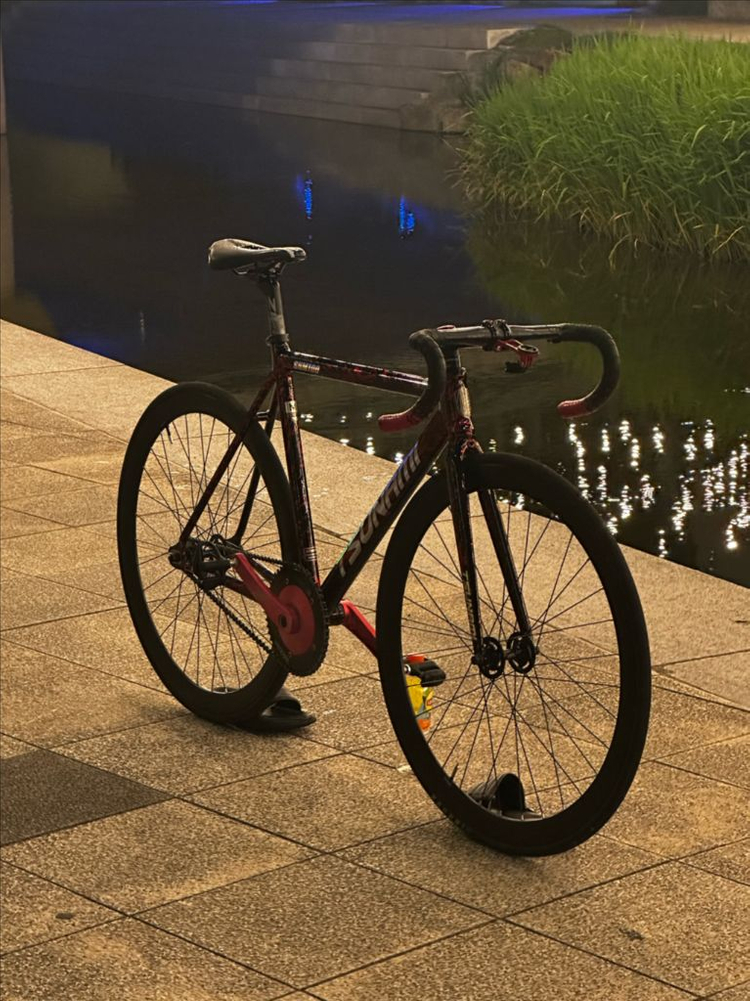 쓰나미픽시자전거 판매 대차합니다--0