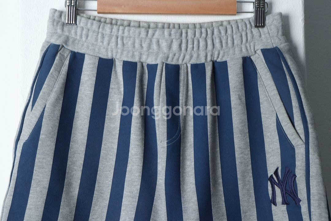 (M) MLB 엠엘비 반바지 팬츠 밴딩 양키스--1