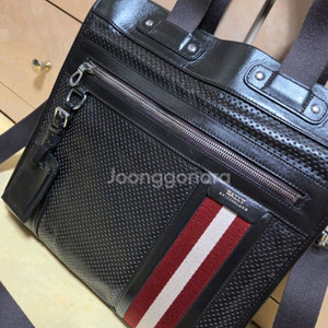 발리 정품 삼선 럭셔리 브리프케이스 거의새제품