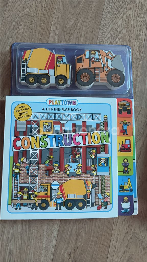 Playtown Construction 플랩북--0