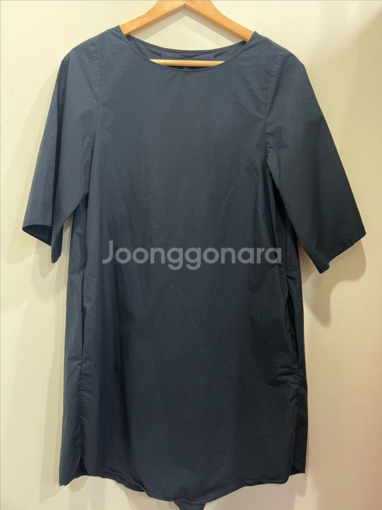 COS 네이비 반팔 원피스 34--0