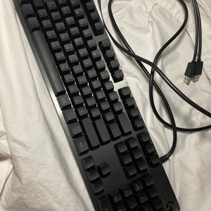 로지텍 g512