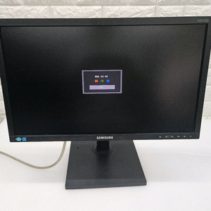 삼성 20인치 LED 모니터 입니다