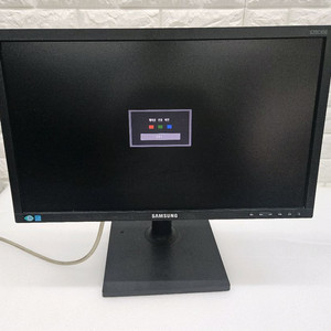 삼성 20인치 LED 모니터 입니다