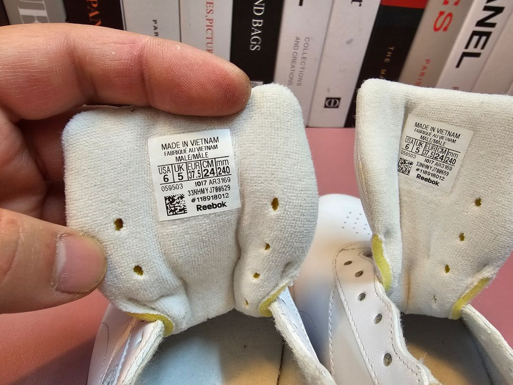 리복 클래식 여성 스니커즈 운동화 240--6