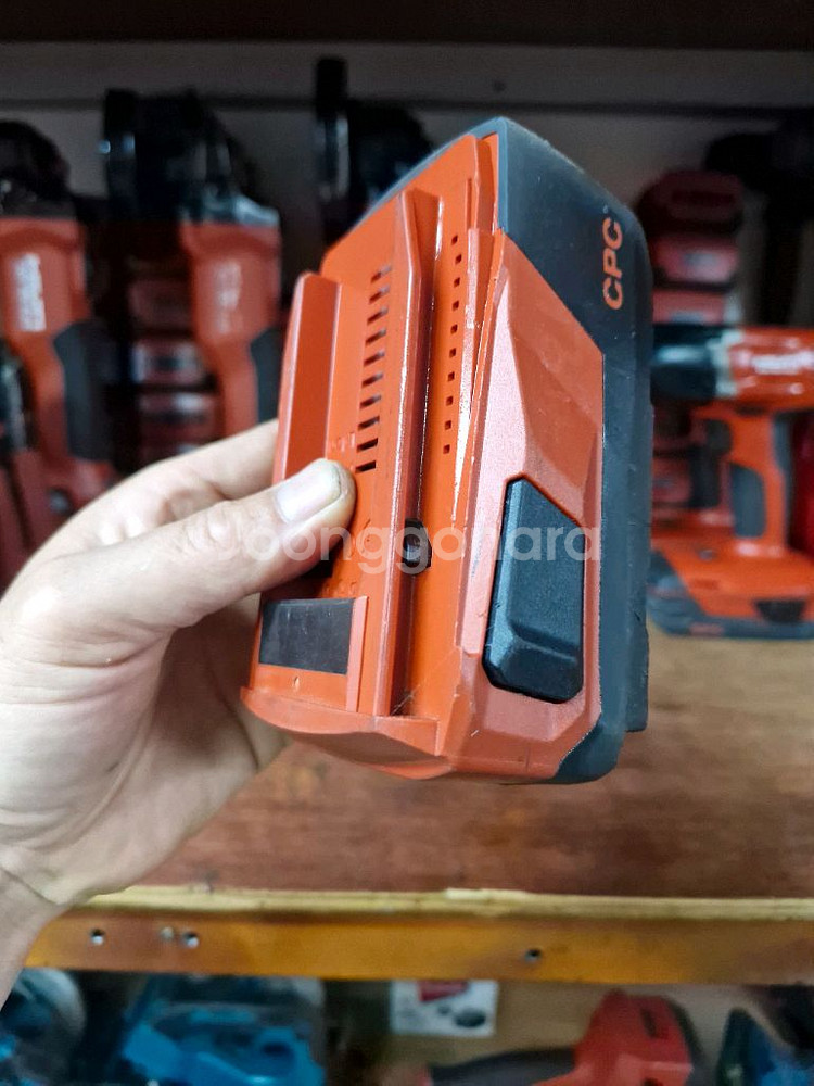 [HILTI]힐티배터리 B22 4.0AH신형깔끔한중고--4