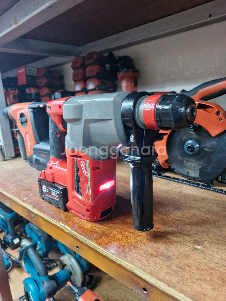 밀워키충전함마드릴 M18 CHX FUEL 깔끔한중고--4
