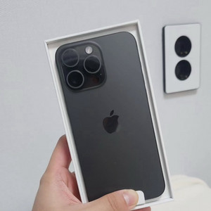 아이폰 15 Pro Max 512GB 자급제 판매합니다