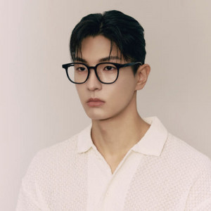 마노모스 레오 C1
