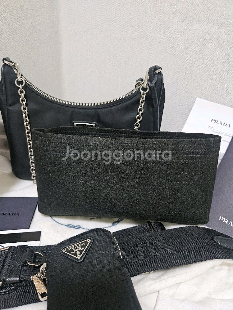 [새상품급] 프라다 리나일론 테수토 체인 은장 호보백--8