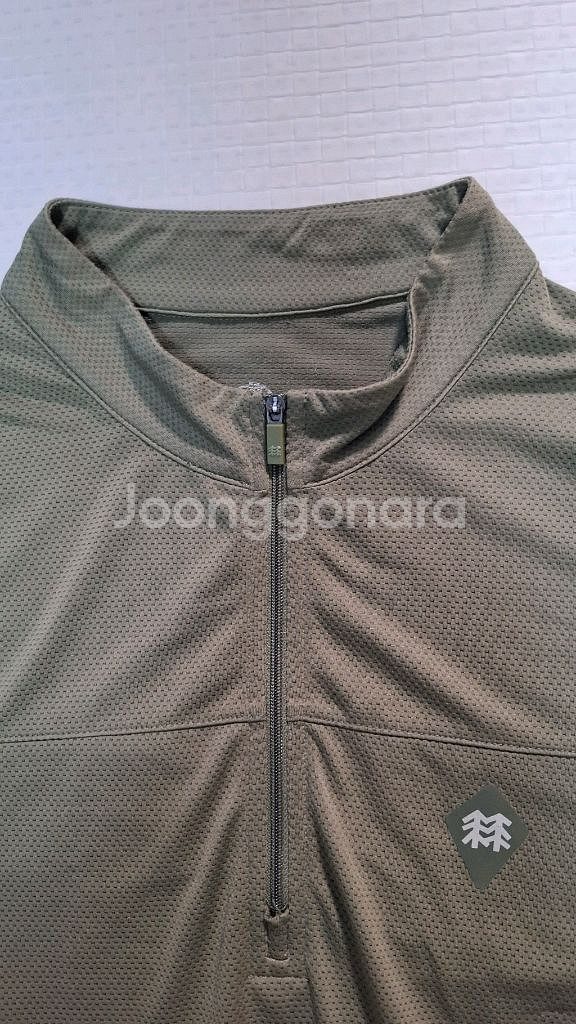 코오롱 에어홀 반집업 100 등산복티--3