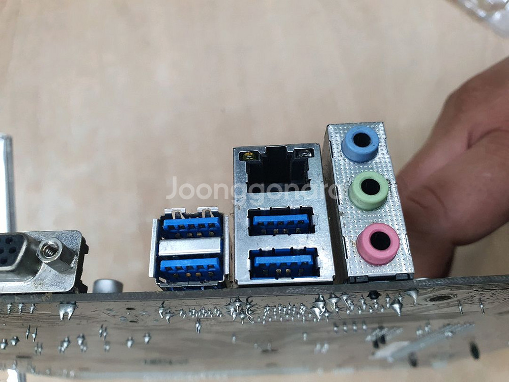 애즈락 A320M-DVS 메인보드 최신바이오스--1