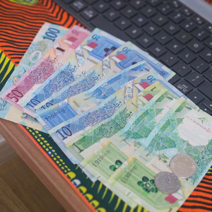 카타르 돈 160리얄 팔아요