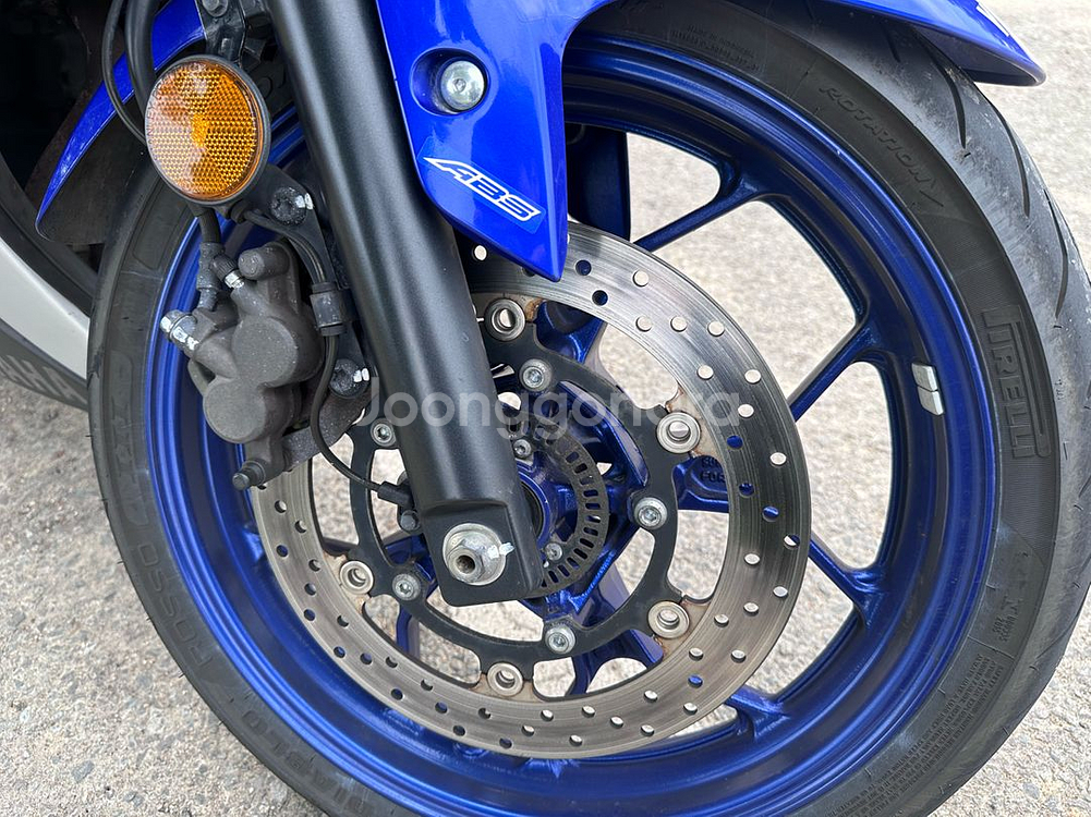YAMAHA R3 2016--3