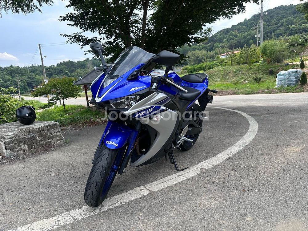 YAMAHA R3 2016--0