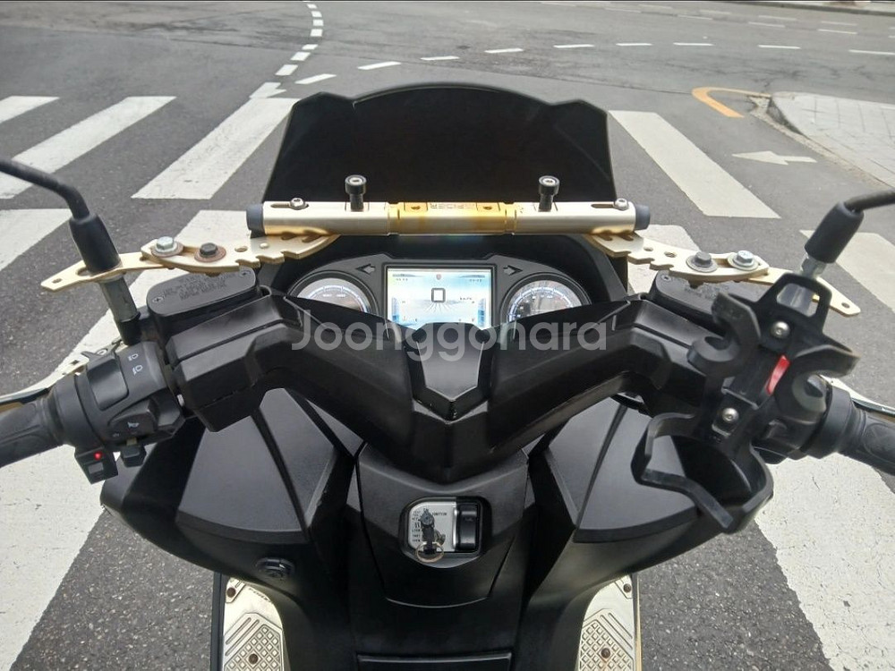 300cc 스쿠터 21년식 4만키로--5