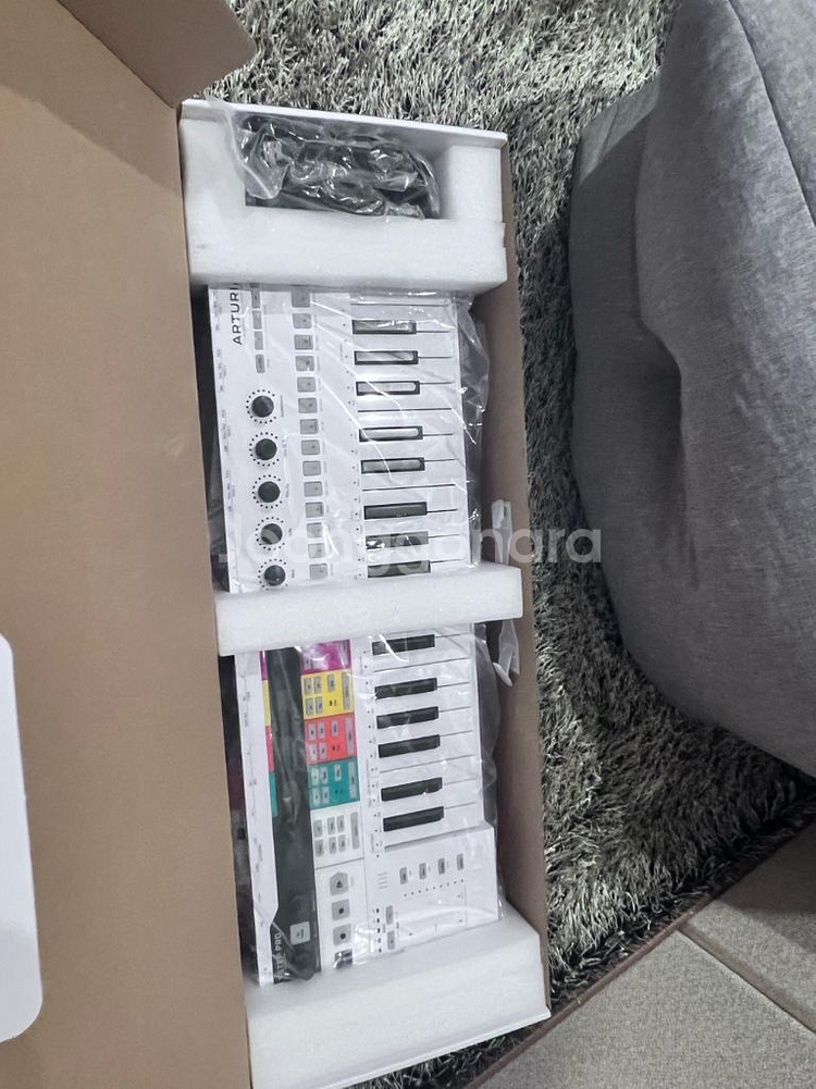 아츄리아 Arturia keystep pro--0