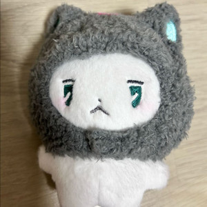 플레이브 먀미 팝니다.