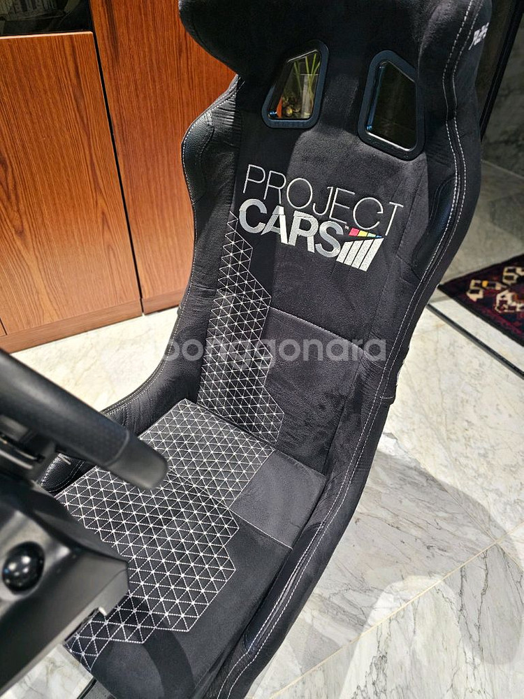 로지텍 G920 레이싱휠 + 거치대 시트--2