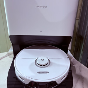 로보락s8 프로 울트라 팝니다.