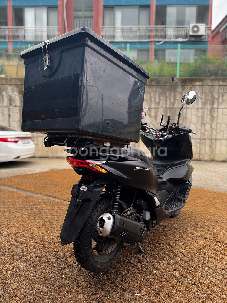 혼다 PCX125 ABS 23년식 3만Km 판매합니다.--5