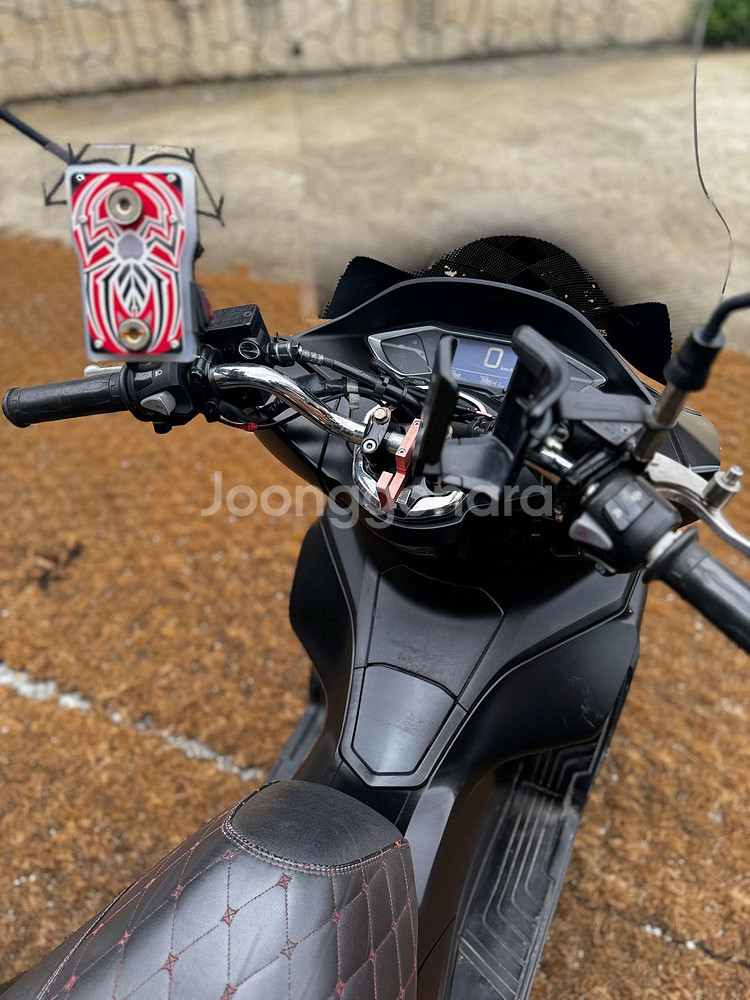 혼다 PCX125 ABS 23년식 3만Km 판매합니다.--8