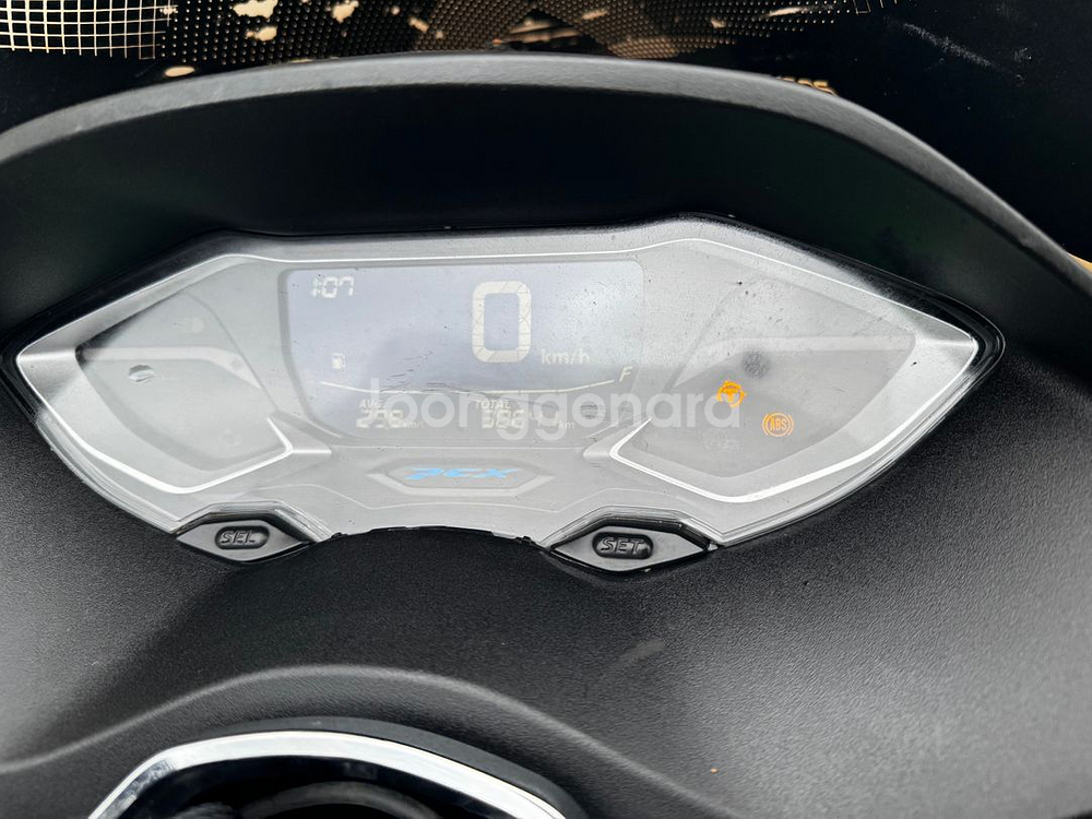 혼다 PCX125 ABS 23년식 3만Km 판매합니다.--9