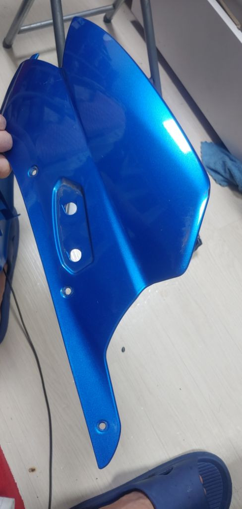 GSX-R 125 부속 차대 앞.뒤 갤리퍼 ECU등등 이미지