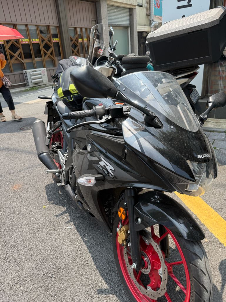스즈끼 125 gsx-r 이미지