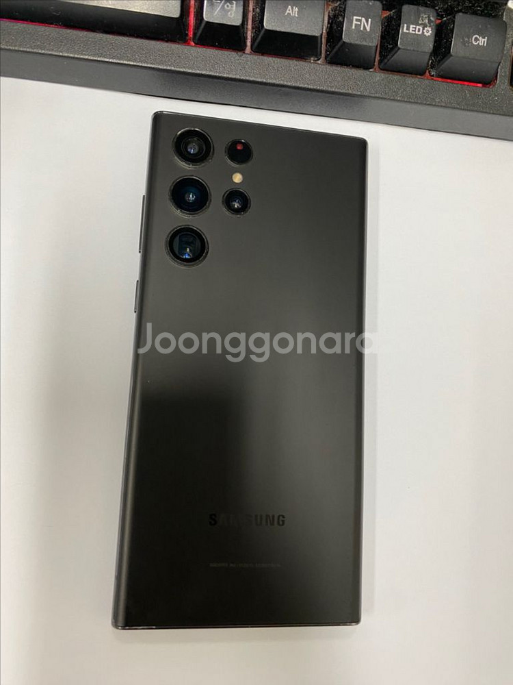 SK 갤럭시S22울트라 블랙 A급 256G 무잔상--0