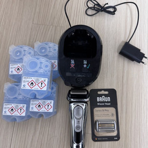브라운 면도기9 + 충전 스테이션 + 날망 + 세척액5