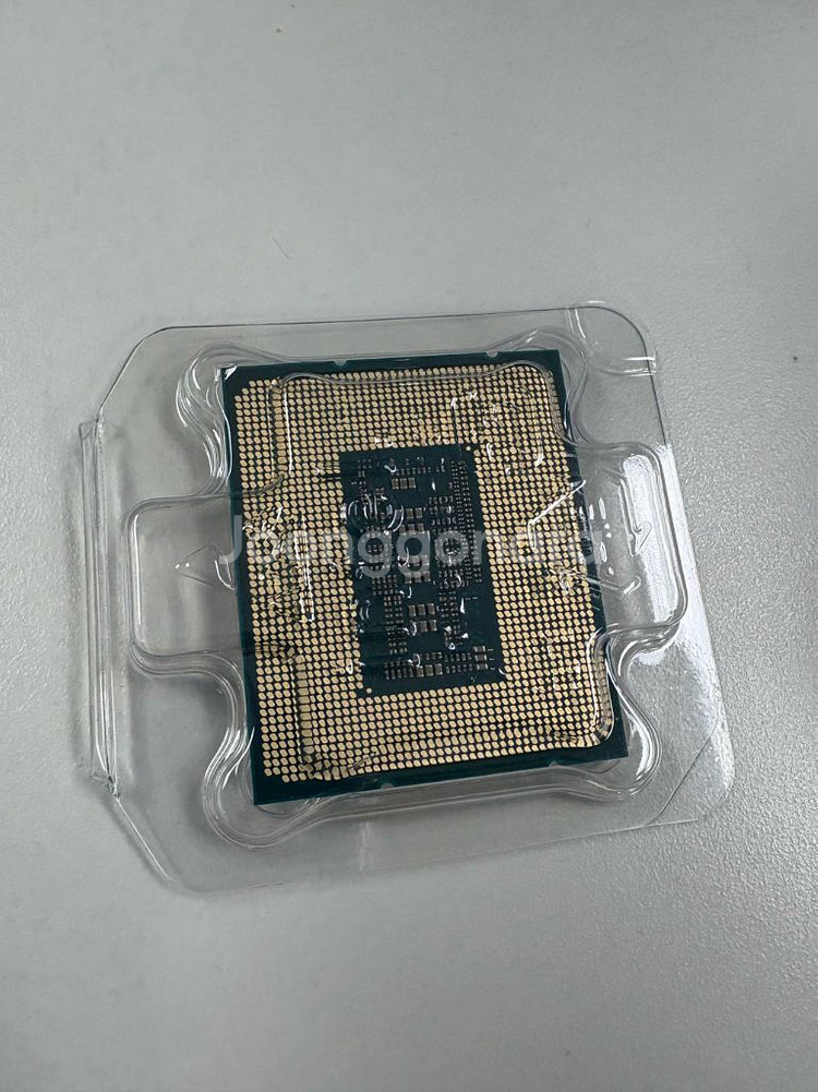 intel i5 14600kf--0