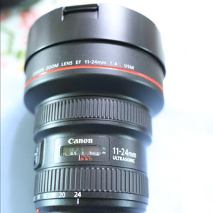 캐논 EF 11-24mm f/4Lusm 판매합니다.