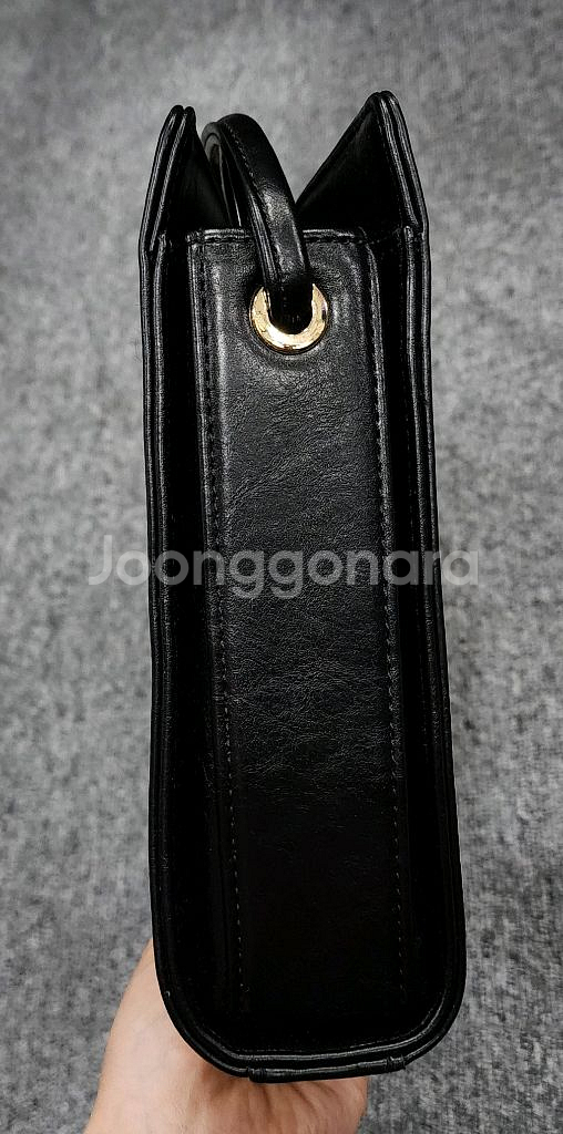 누엔타 크랙 스퀘어 레더 숄더백--4