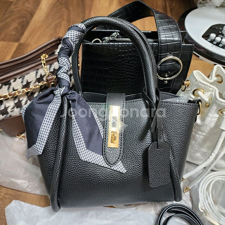 담엔준)미니백 4종세트 새상품 크로스백.여성가방.토트백--1