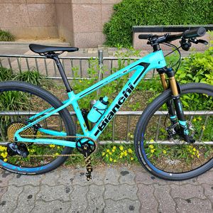 자전거 MTB 비앙키 제일 윗등급기함.CV RS.