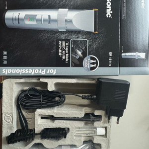 파나소닉 바리깡 새상품 팜 혼자자르려 삿는데 자신이..