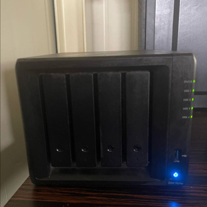 Synology DS418play NAS